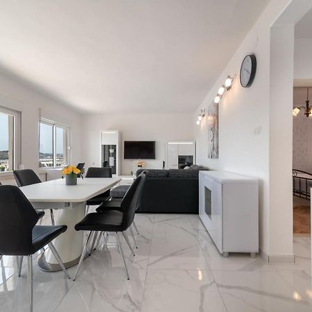 Apartment M&A Трогир Екстериор снимка