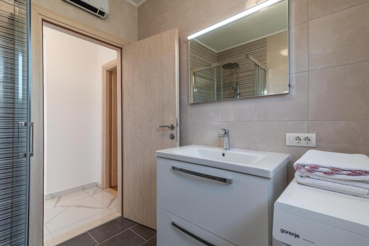 Apartment M&A Трогир Екстериор снимка