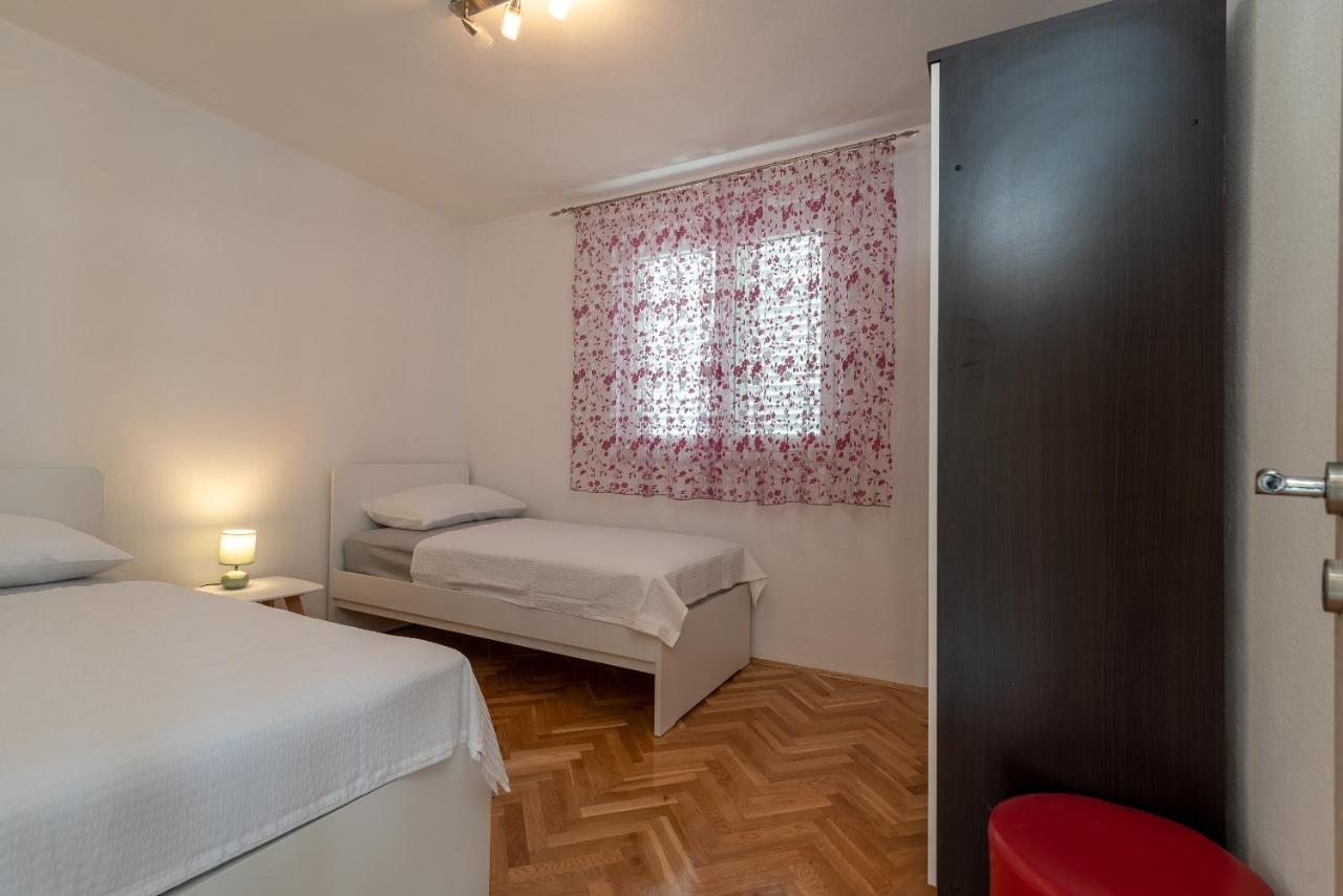 Apartment M&A Трогир Екстериор снимка